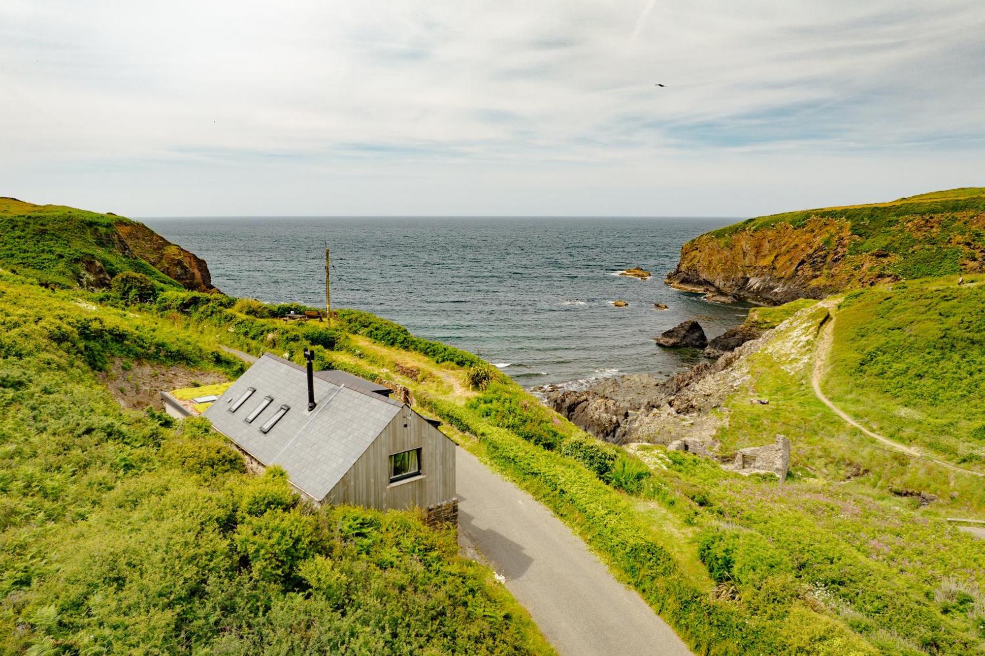 Cliff-Top Cottage On Coast Path W/Panoramic Views Trevine Exterior foto
