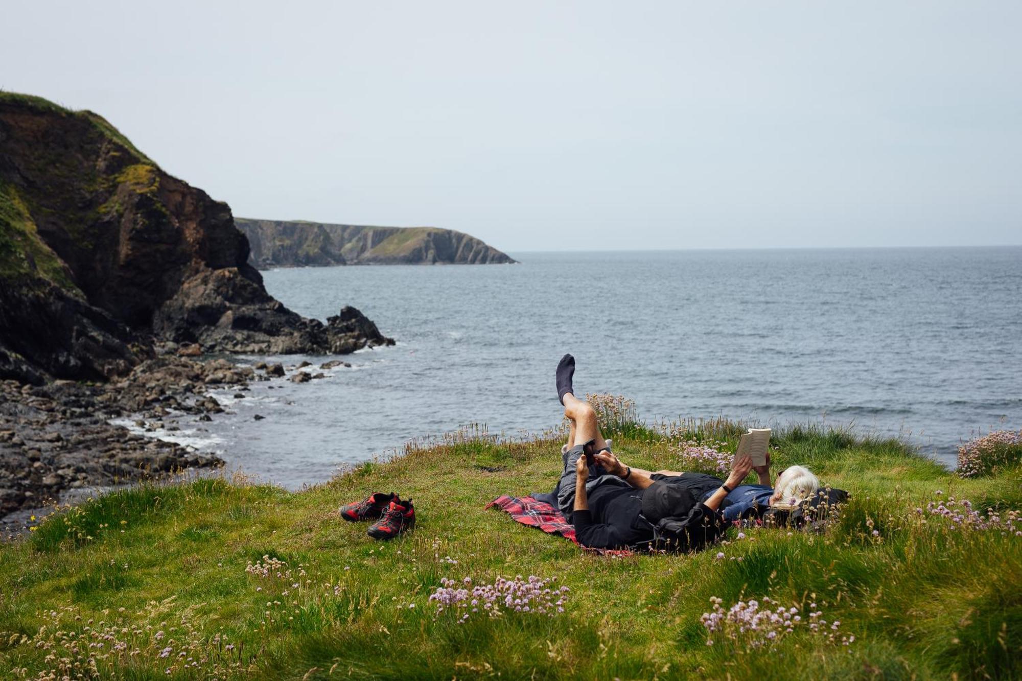 Cliff-Top Cottage On Coast Path W/Panoramic Views Trevine Exterior foto